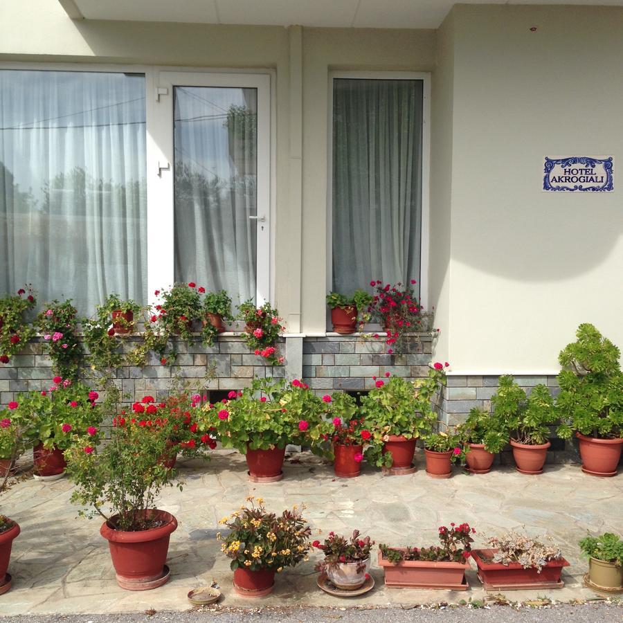 Hotel Akrogiali โครินอส ภายนอก รูปภาพ