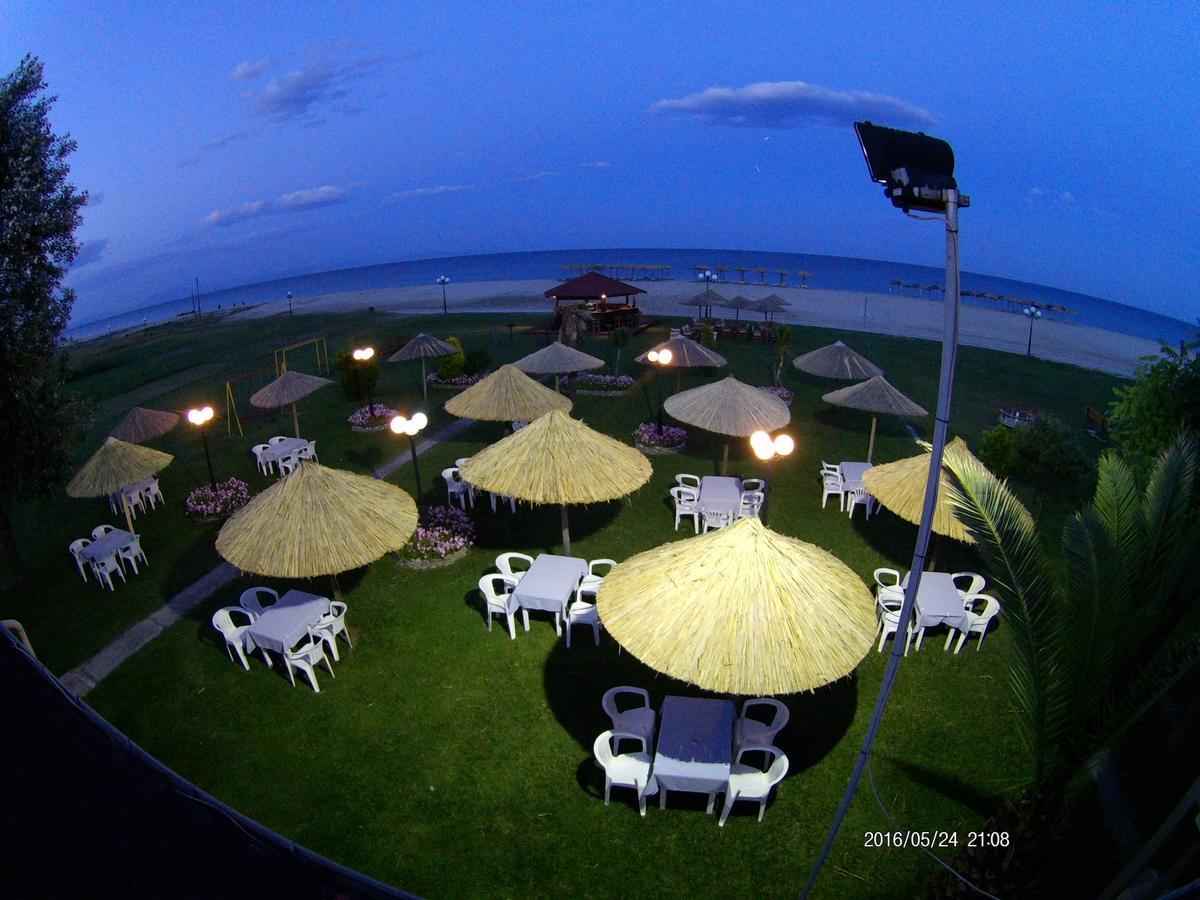Hotel Akrogiali โครินอส ภายนอก รูปภาพ