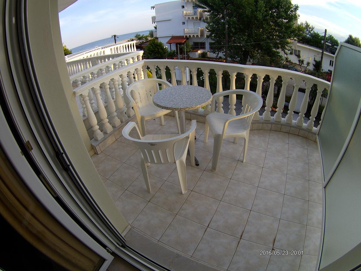 Hotel Akrogiali โครินอส ภายนอก รูปภาพ
