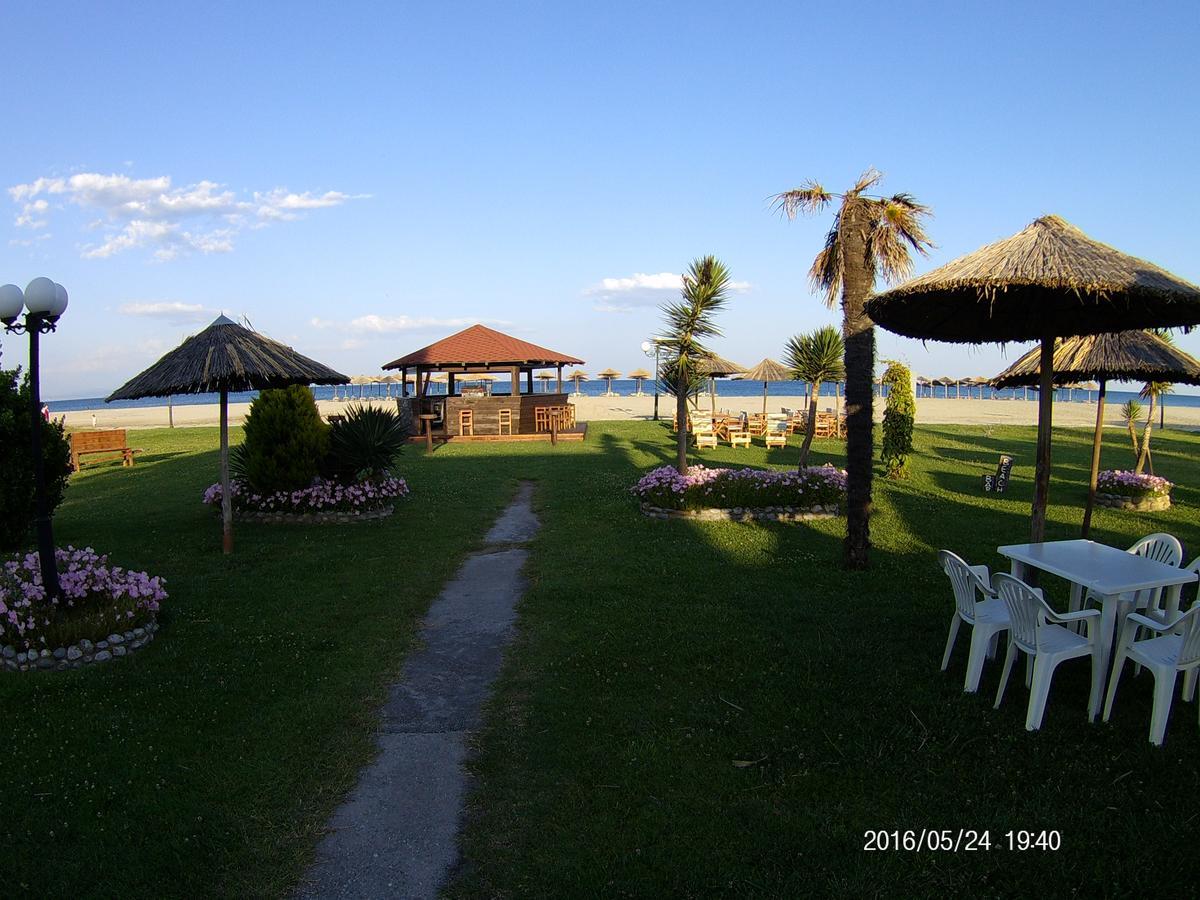 Hotel Akrogiali โครินอส ภายนอก รูปภาพ