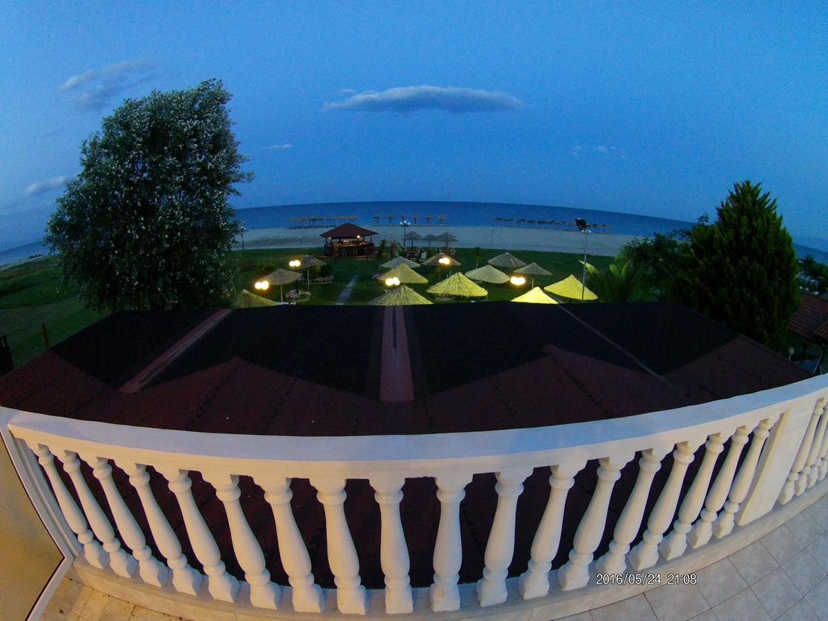 Hotel Akrogiali โครินอส ภายนอก รูปภาพ