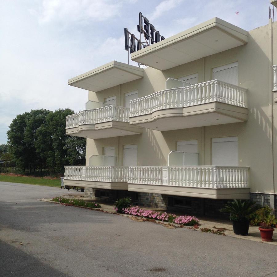 Hotel Akrogiali โครินอส ภายนอก รูปภาพ
